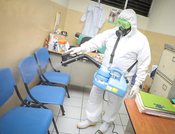 Salud desinfecta hoy la Unidad de Salud Familiar del barrio San Miguelito, para prevenir el COVID19 salud-desinfecta-hoy-la-unidad-de-salud-familiar-del-barrio-san-miguelito-para-prevenir-el-covid19